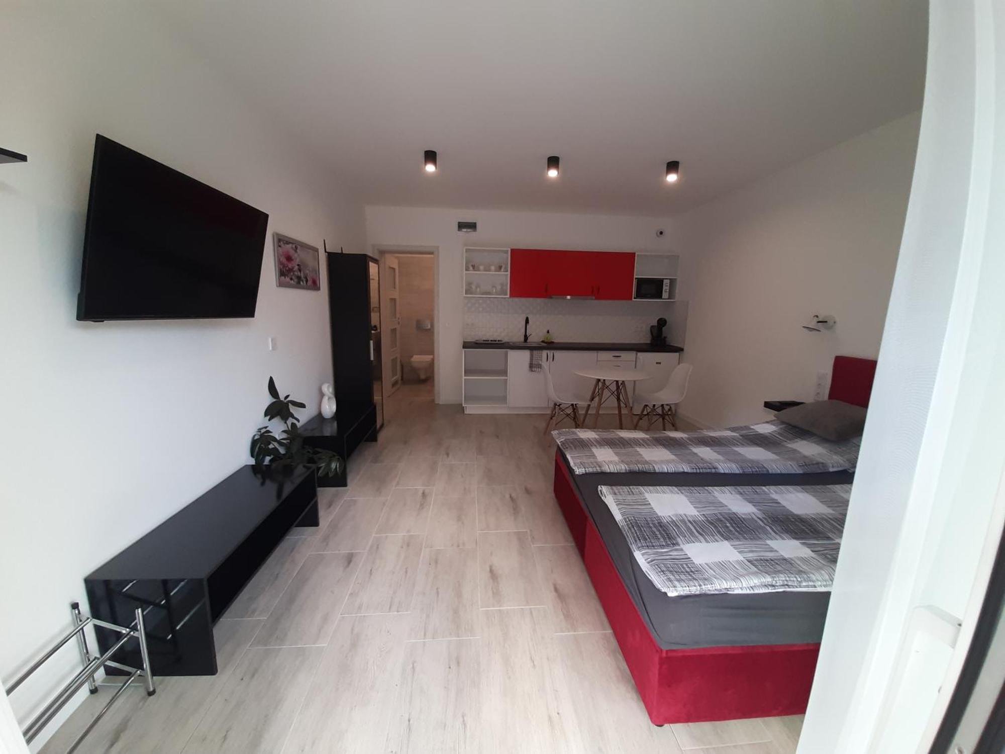 Ancsi Apartmanhaz Balatonlelle Exterior foto