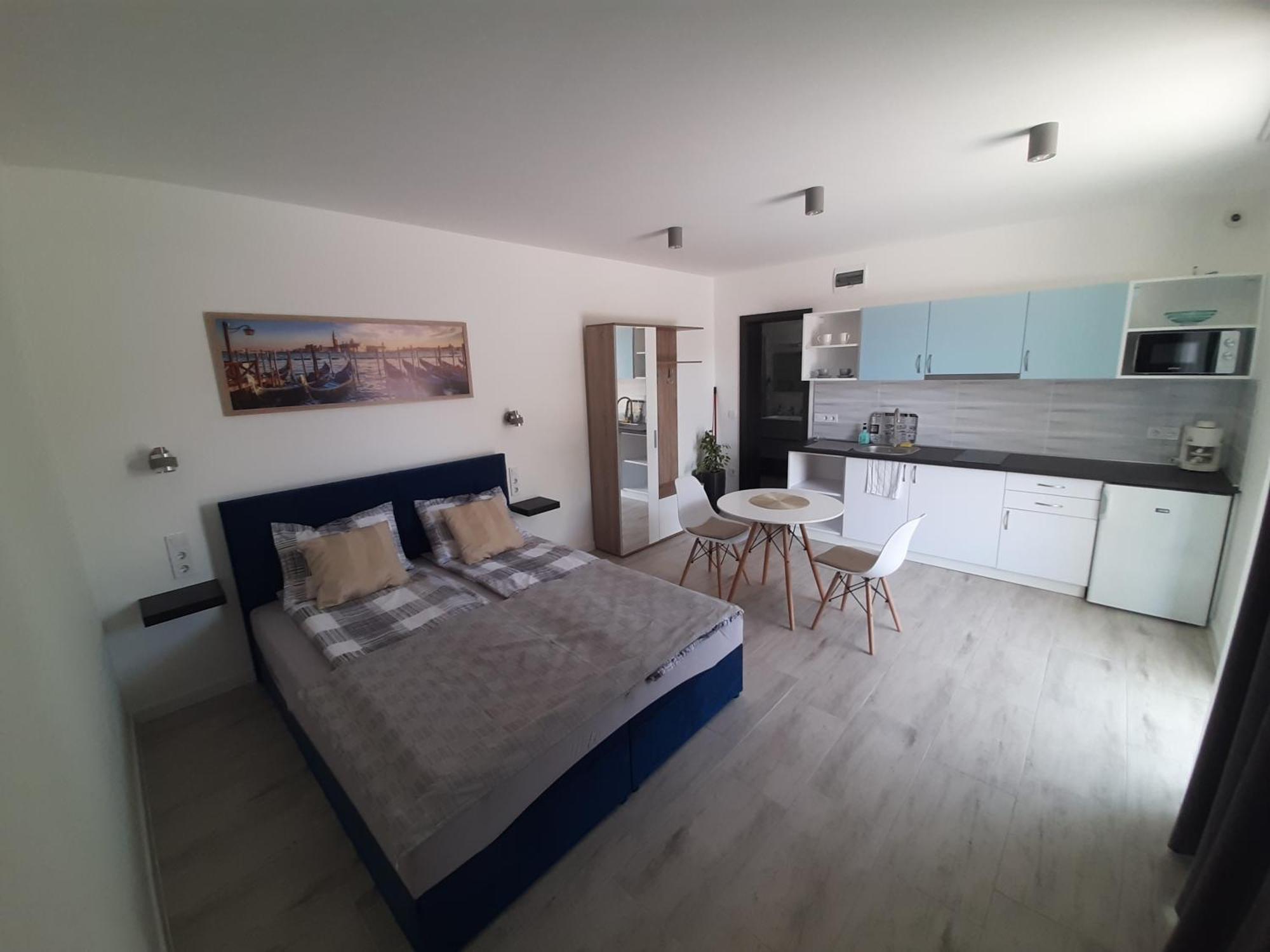 Ancsi Apartmanhaz Balatonlelle Exterior foto