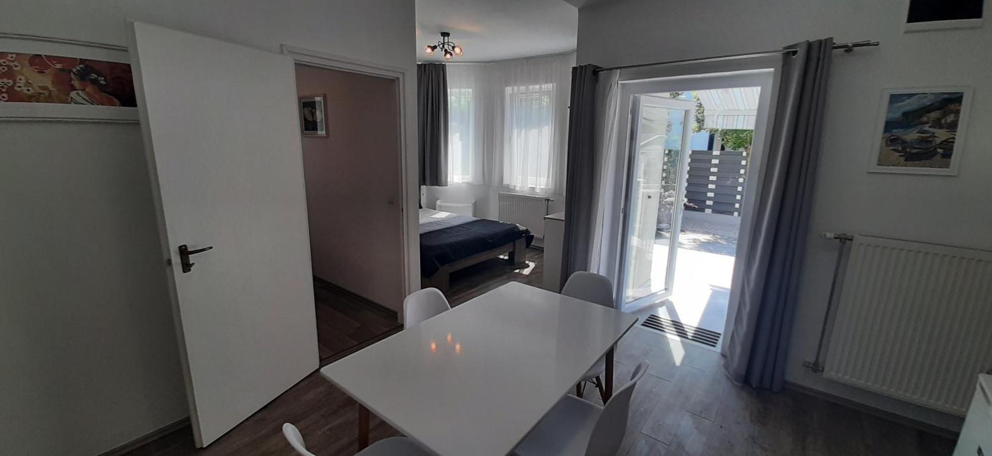 Ancsi Apartmanhaz Balatonlelle Exterior foto
