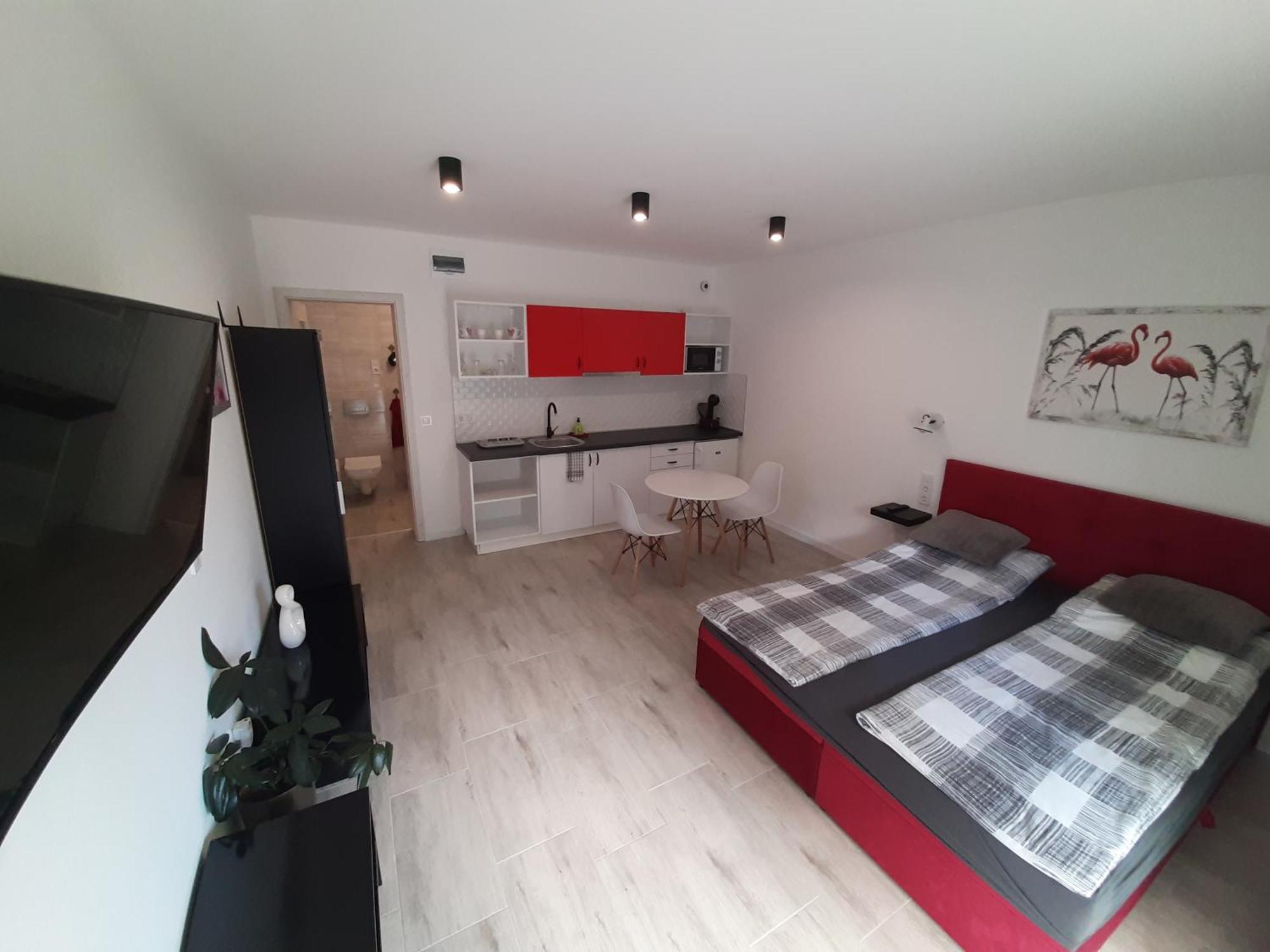 Ancsi Apartmanhaz Balatonlelle Exterior foto